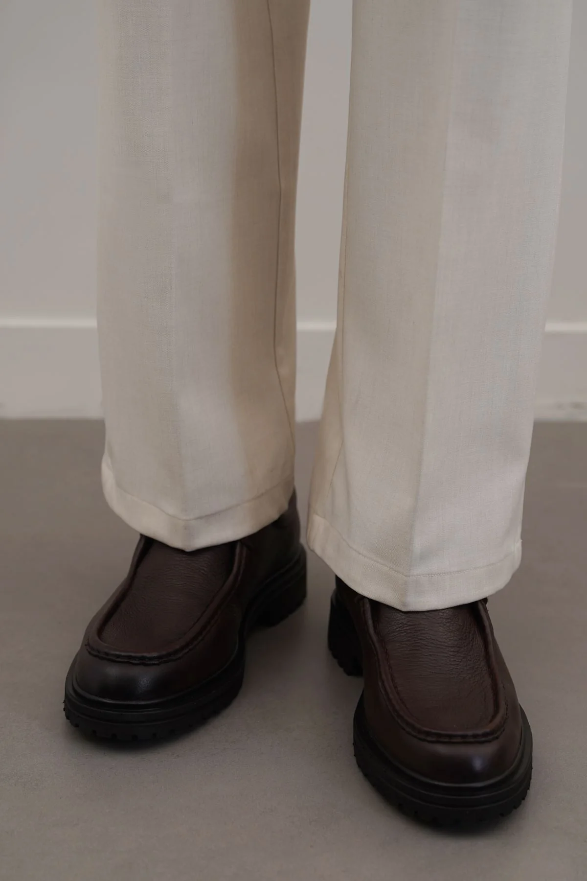 LEATHER MOC TOE SHOES